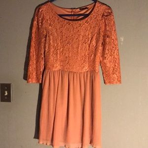 Adorable ballet pink lace dress. 3/4 sleeve. 💖